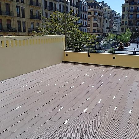 Apartamentos Gran Via By Sanse Holidays Сан-Себастьян Экстерьер фото