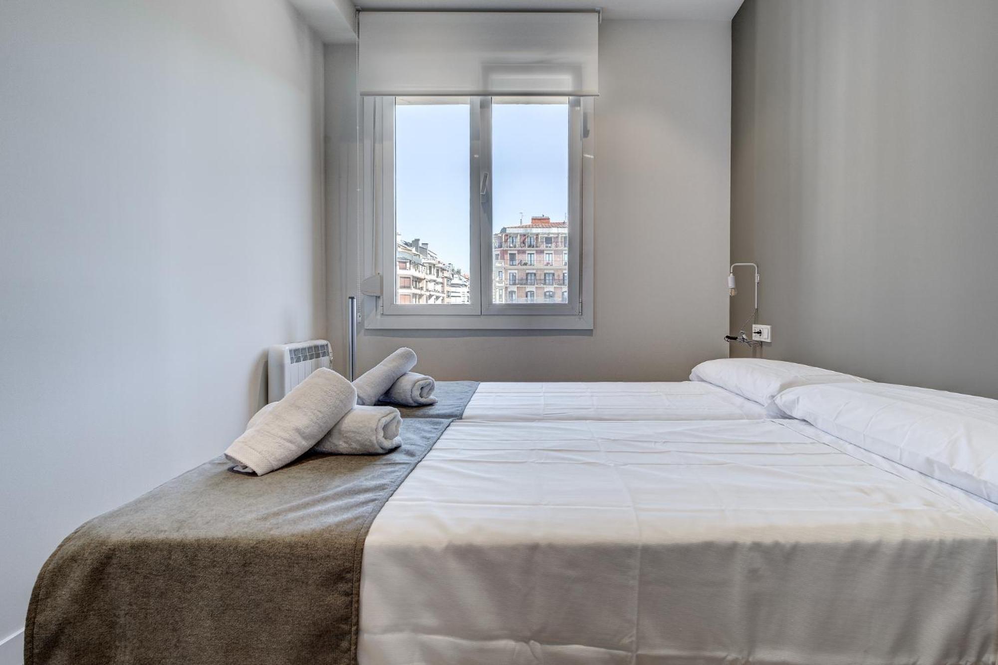 Apartamentos Gran Via By Sanse Holidays Сан-Себастьян Экстерьер фото