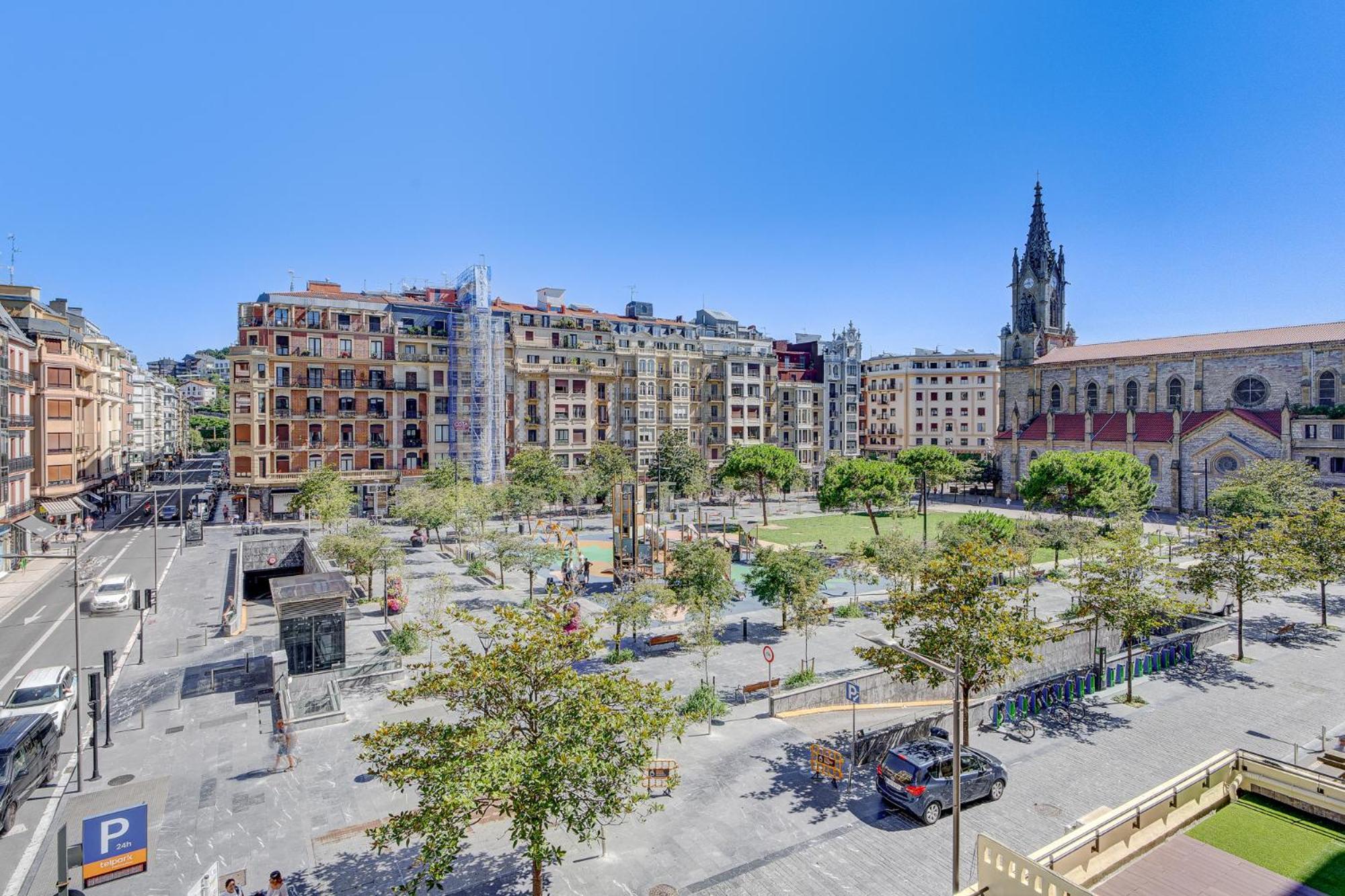 Apartamentos Gran Via By Sanse Holidays Сан-Себастьян Экстерьер фото
