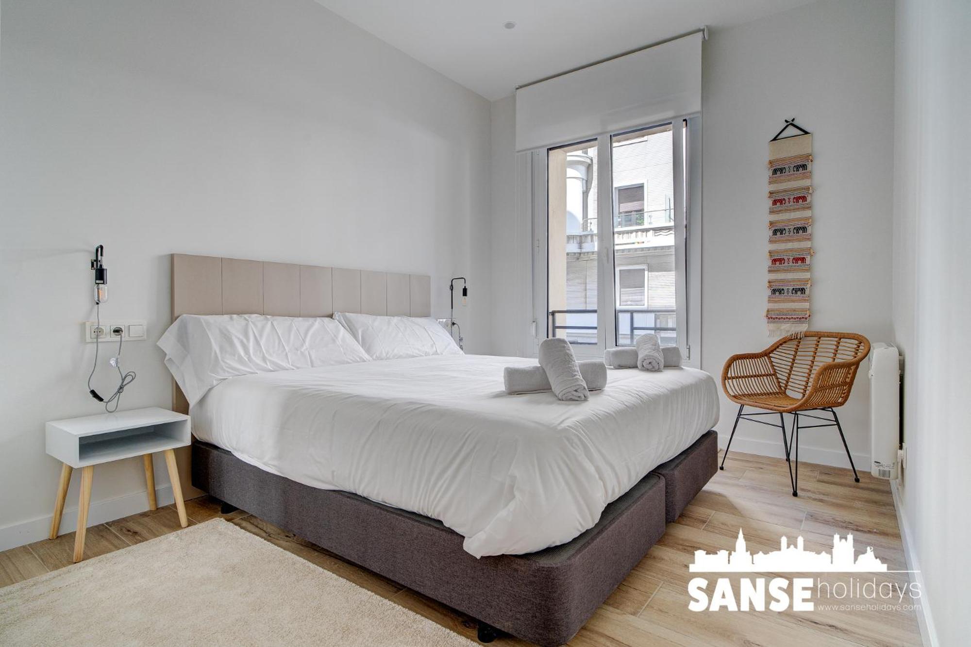 Apartamentos Gran Via By Sanse Holidays Сан-Себастьян Экстерьер фото