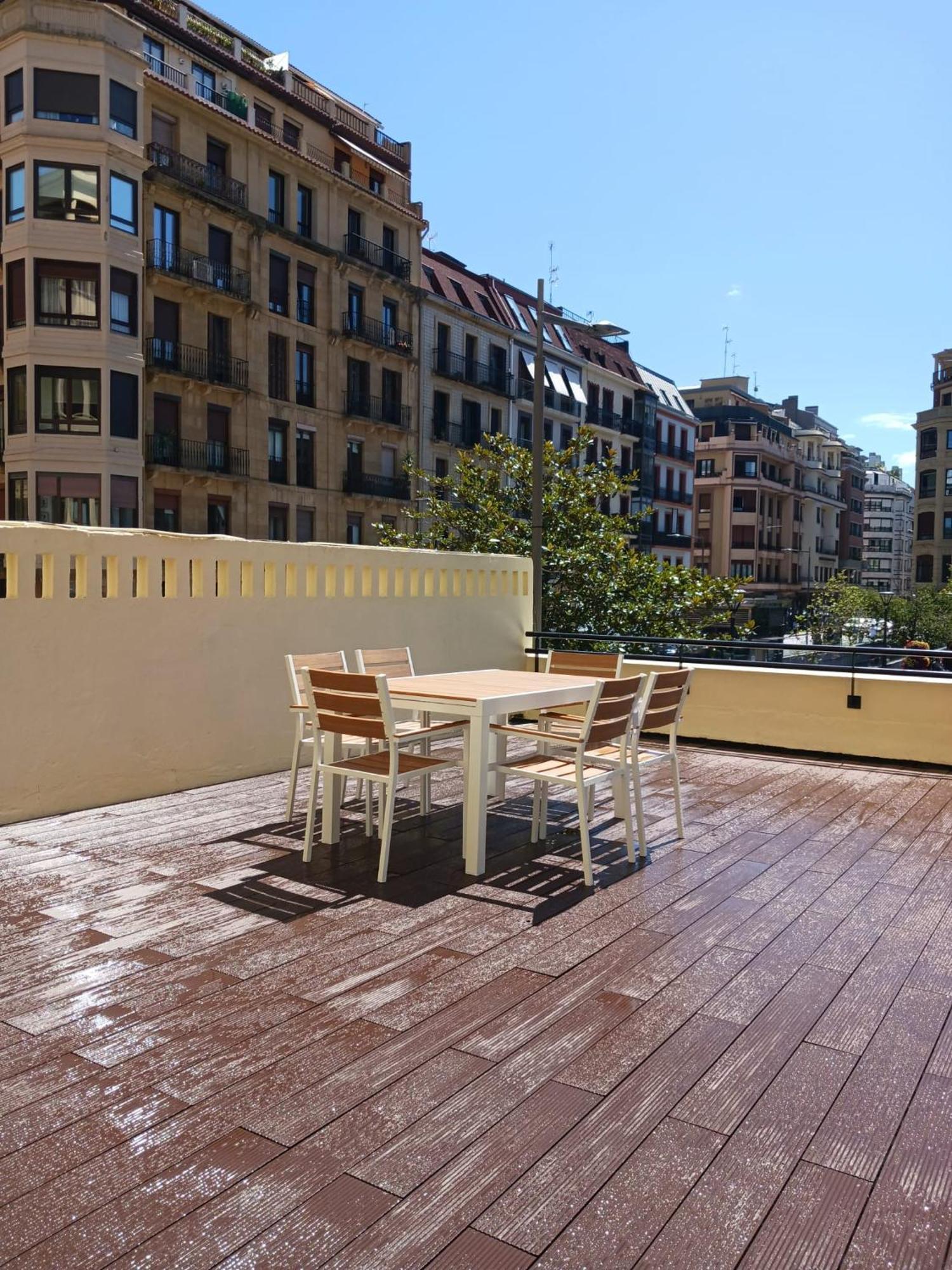 Apartamentos Gran Via By Sanse Holidays Сан-Себастьян Экстерьер фото